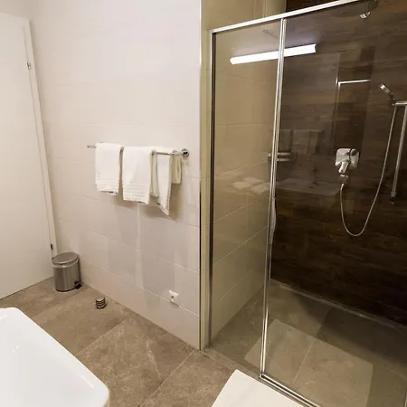 Kitzsteinhorn -summercard Included Kaprun