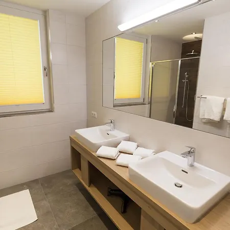 كيتشتاينهورن شقة